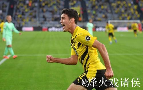 德甲-哈兰德进球创纪录 桑乔送助攻 多特2-0客场告捷