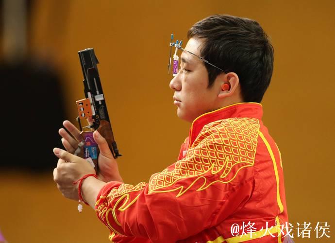 射击世界杯总决赛:李越宏男子手枪速射成功卫冕 射击世界杯总决赛:李越宏男子手枪速射成功卫冕